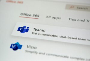 Step-by-step instructions on how to create a professional resume using Microsoft Word
