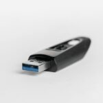 The Straightforward Method for Making a USB Drive That Is Bootable Through Windows