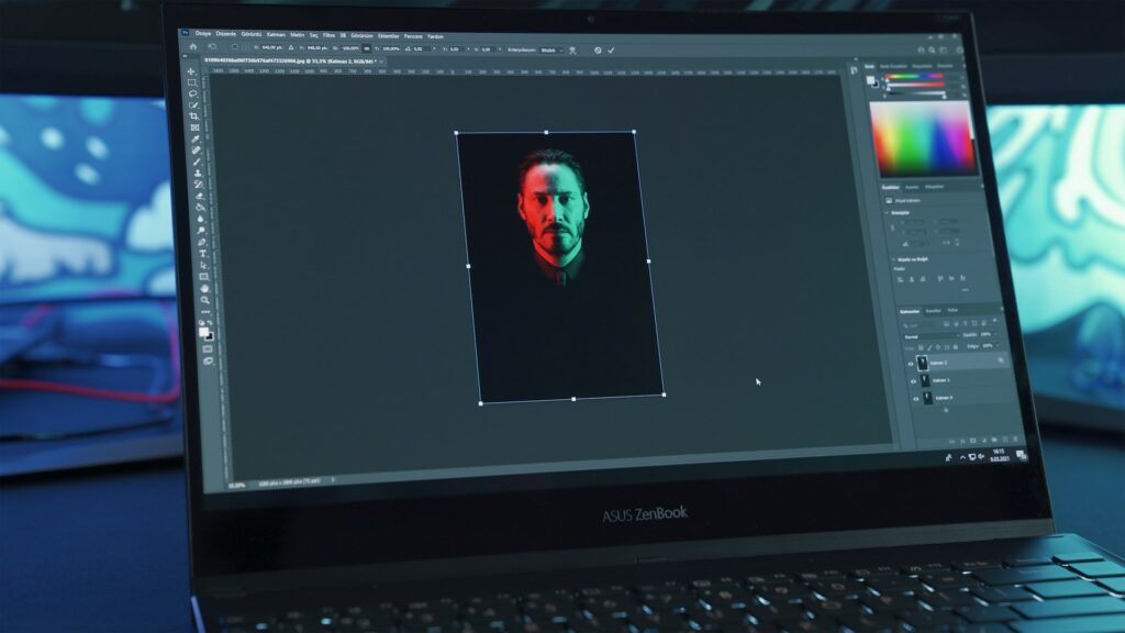 The key to non-destructive editing is found in the use of smart objects.