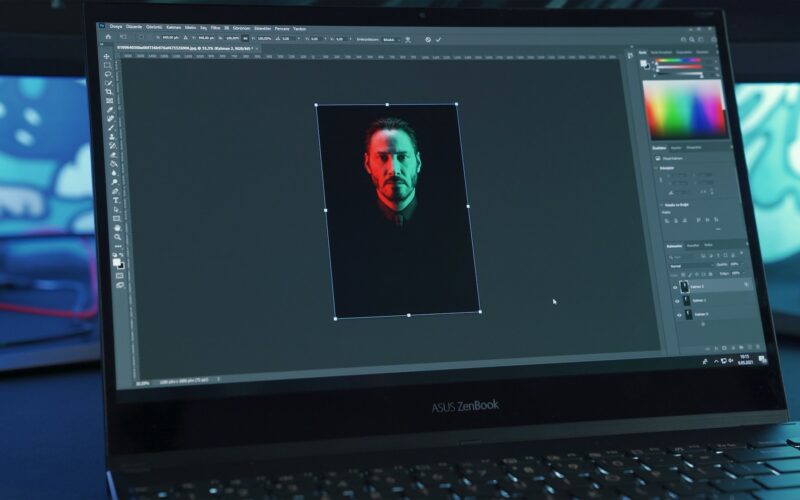 The key to non-destructive editing is found in the use of smart objects.