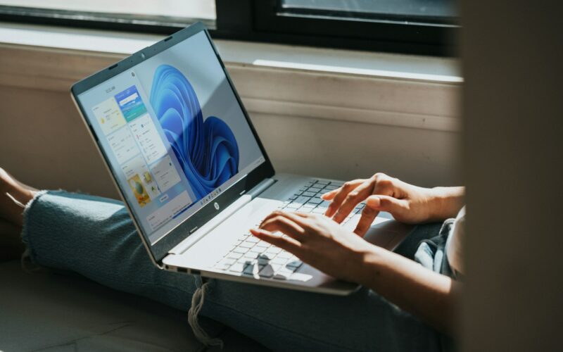 This comprehensive guide will teach you how to fix slow boot times in Windows 11.